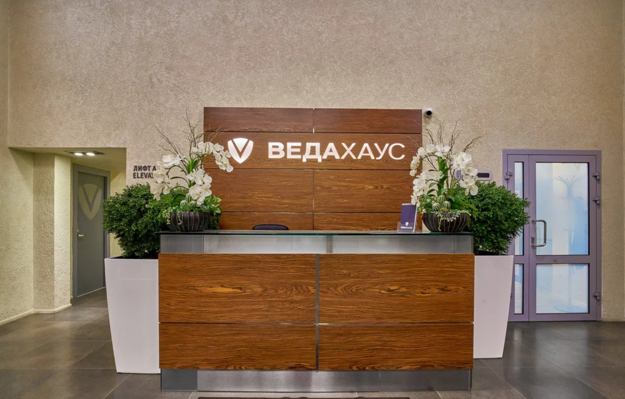 фасад дома, здание по адресу г Санкт-Петербург, Петроградская наб, д 20